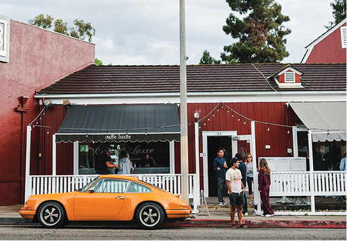 Brentwood Country Mart